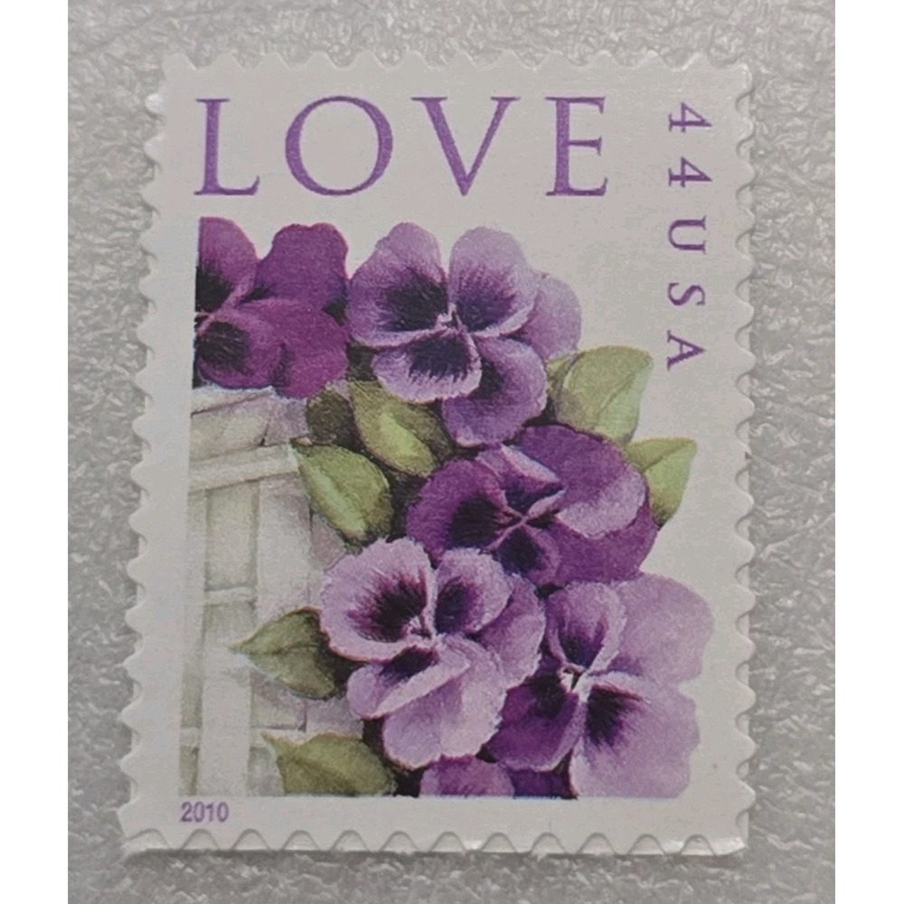 2010 US Postage Stamp "Love: Pansies In A Basket" 44-cent
